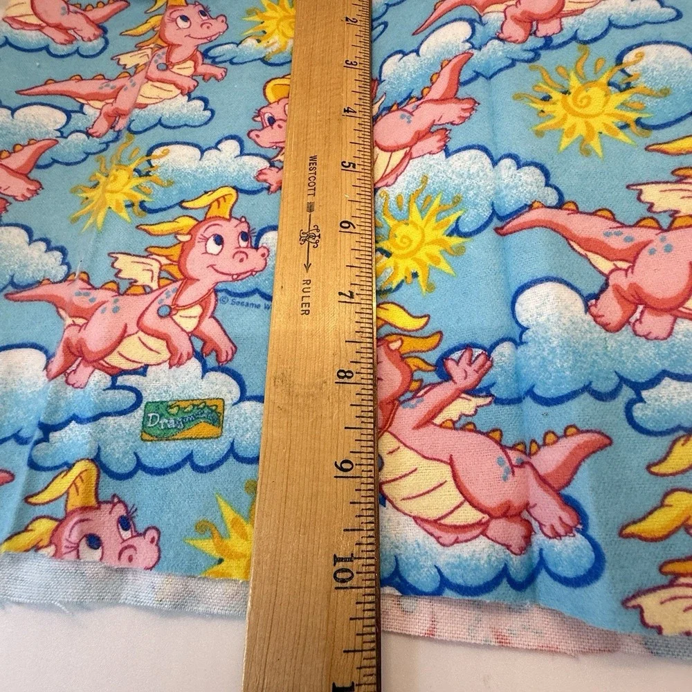 Vintage Y2K Dragon Tales Cassie Flannel Fabric 10x45 Quilting Sewing Craft USA